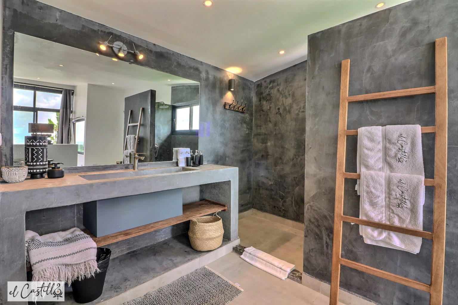 optimized_1920px_Suite 3.3